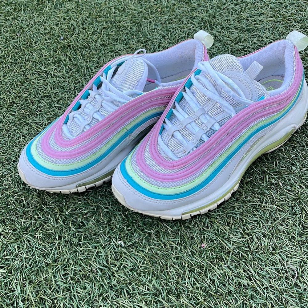 Woman’s Air max 97 sz 6